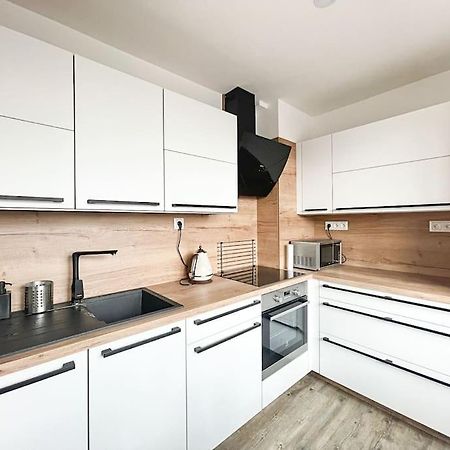 ליברץ Krasny Zrekonstruovany Byt 3+1 מראה חיצוני תמונה